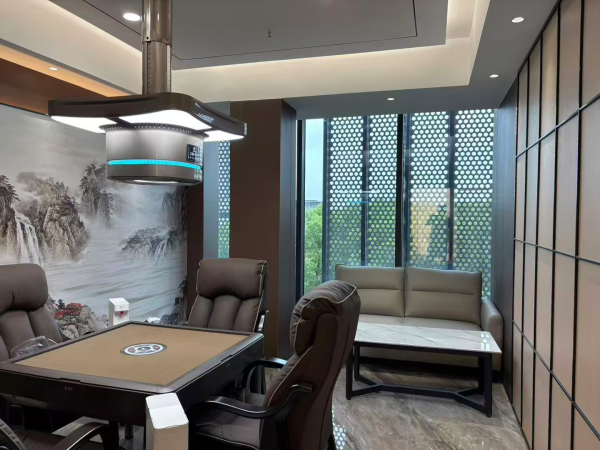 麻将房高效除烟设备测评：氧大师空气净化灯实战表现